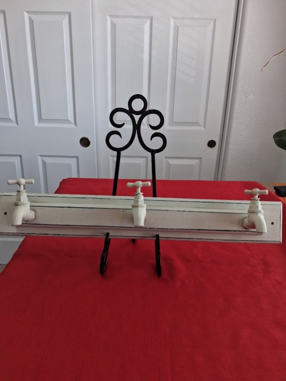 Kennedy's Country Collection Decorative Faucet Rack - Picture 2 of 10